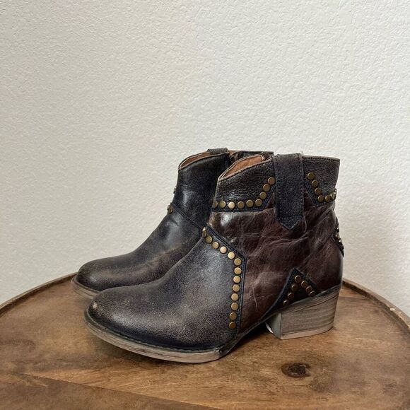 Corral Shoes - Corral Circle G Studded Star Inlay Booties Round Toe Western Women’s 5 1/2